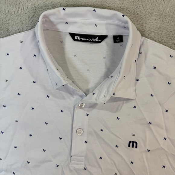 Travis Mathew Mens Medium White Golf Polo Shirt Geometric Short Sleeve Casual - Picture 1 of 6